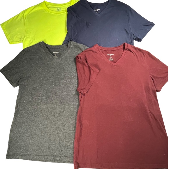 4 pack 📌 size medium shirts 3 Vneck, 1 crew Navy blue maroon grey neon yellow - Picture 1 of 7